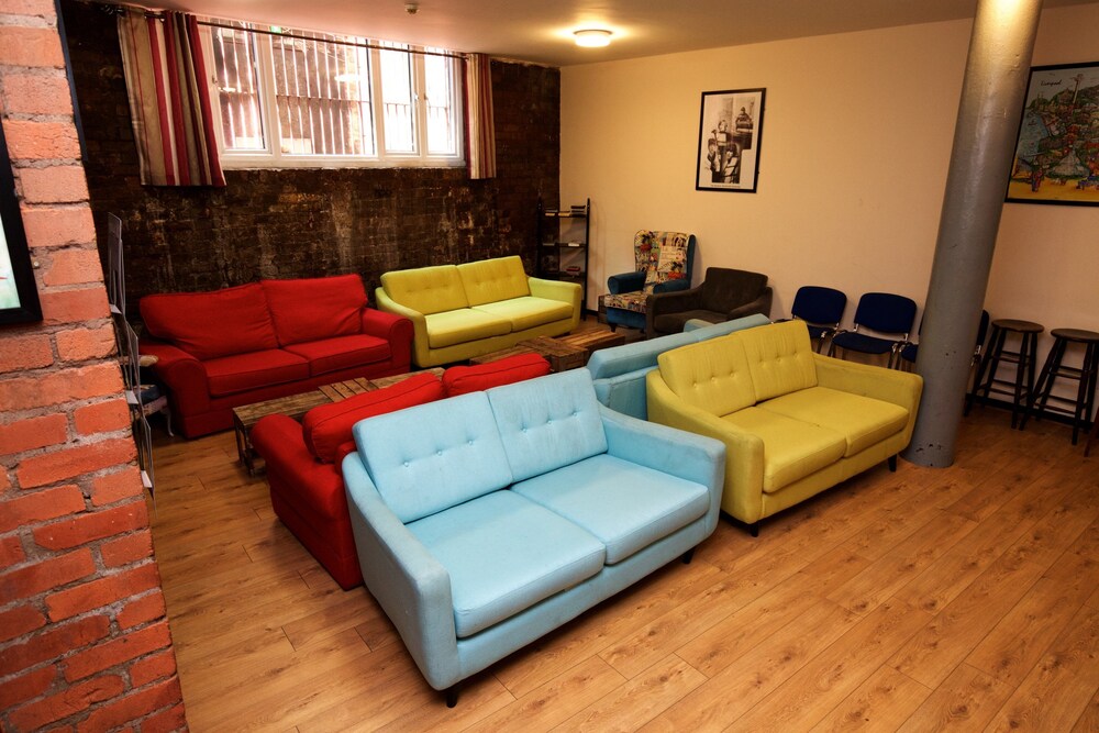 International Inn - Hostel