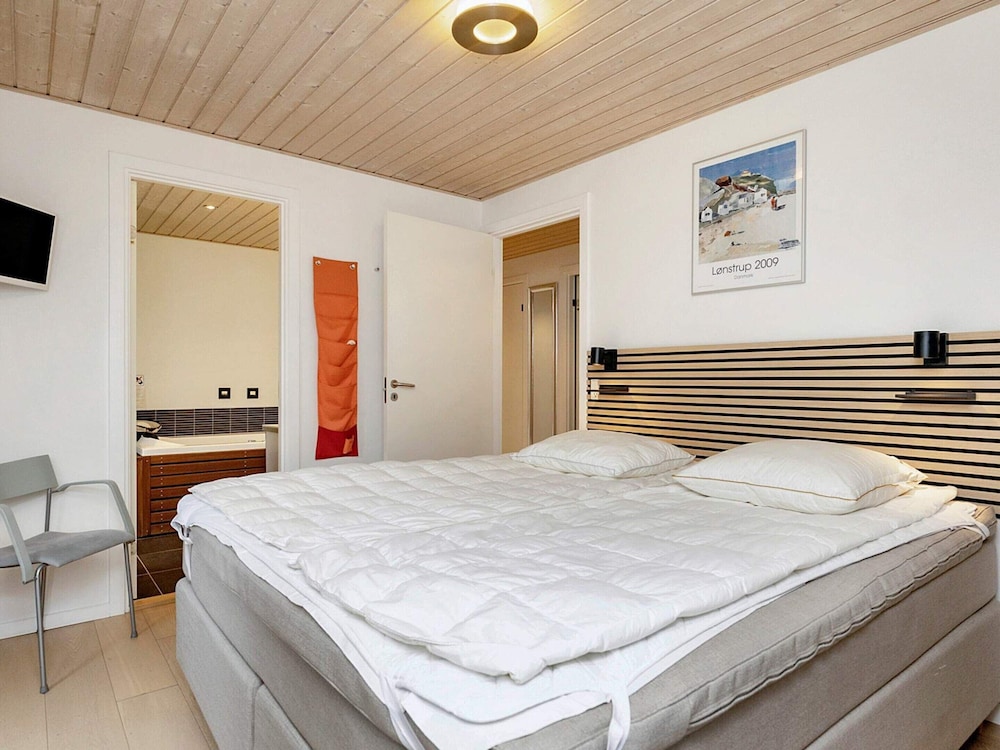 6 Person Holiday Home in Hjorring view 3