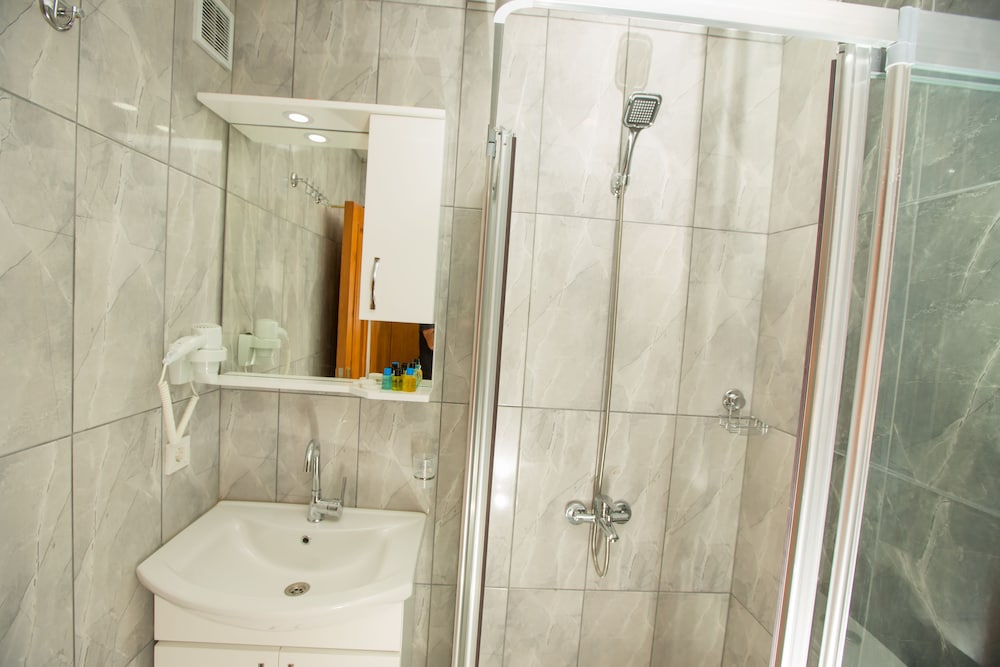 The Peraport Otel - Image 38