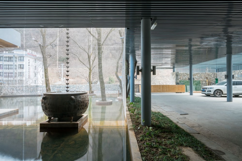 Wuhua Yishu Shouzhuo Park