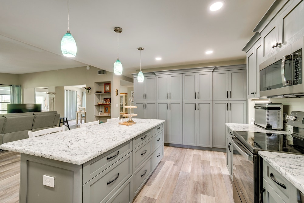 Heated Pool + Spacious Yard: Port Charlotte Escape