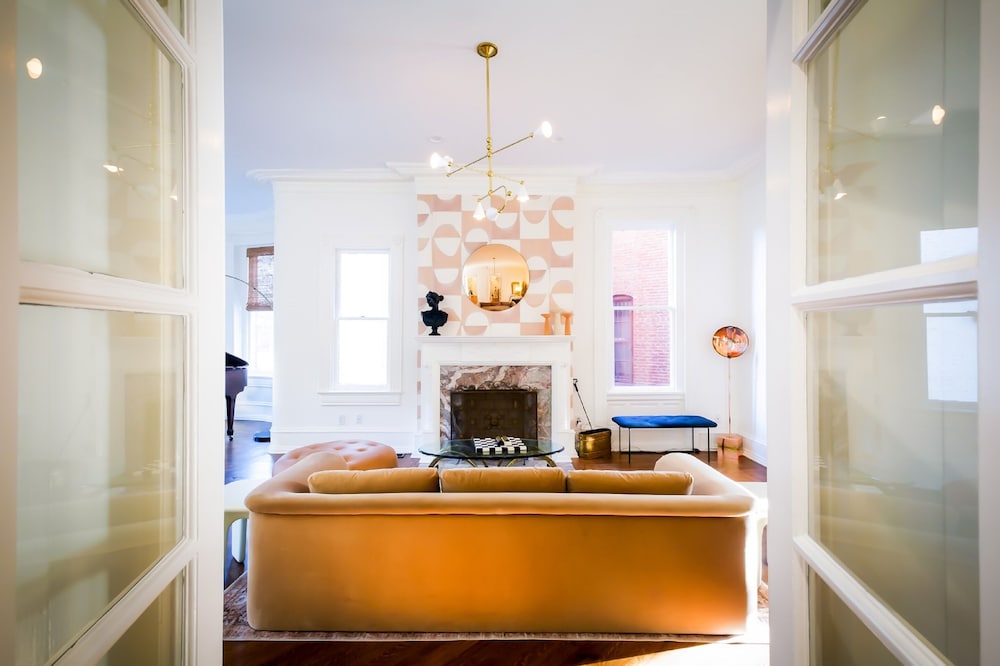 Swann House Historic Dupont Circle Inn
