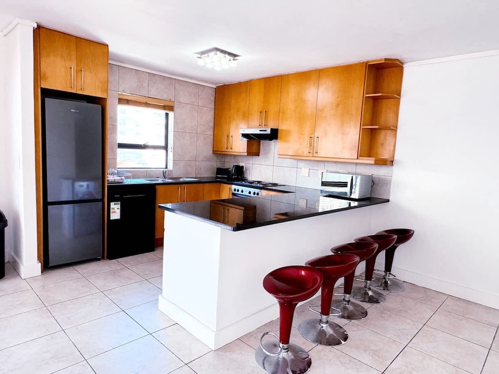 Spacious 1 Bedroom Apartment Atlantica Seapoint