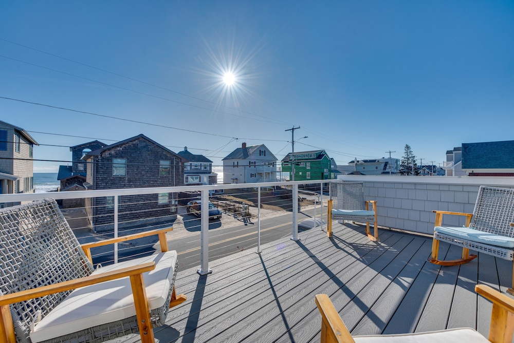 Wells Beach House w/ Ocean-view Deck - Property Image 7