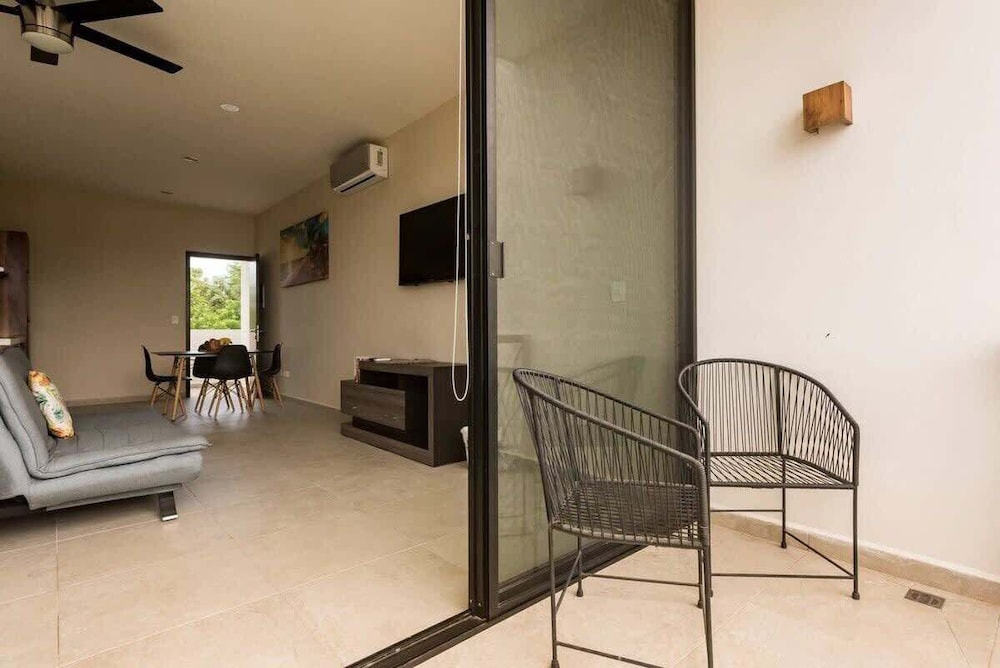 Studio W/private Pool Gym Relaxing Green Areas