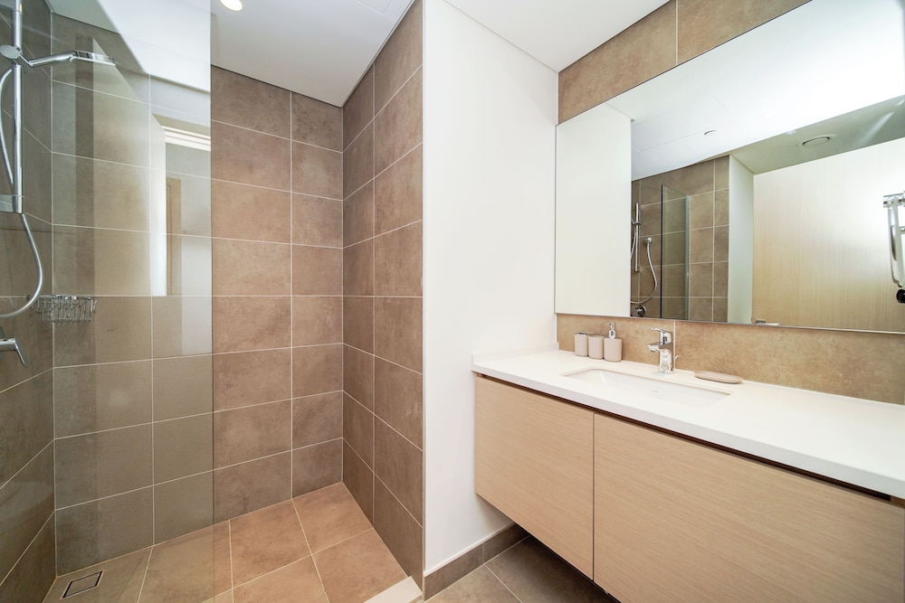 PVH - Creek Gate - Stylish 2BR