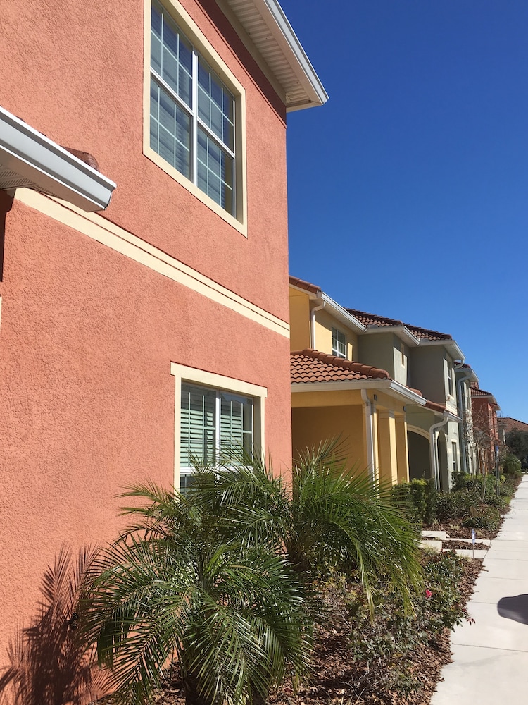 Hotel Paradise Palms Resort by DWS Vacation Villas - Image 1