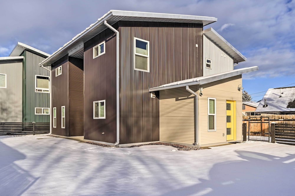 Modern Missoula Home ~ 2 Miles to Downtown! view 5