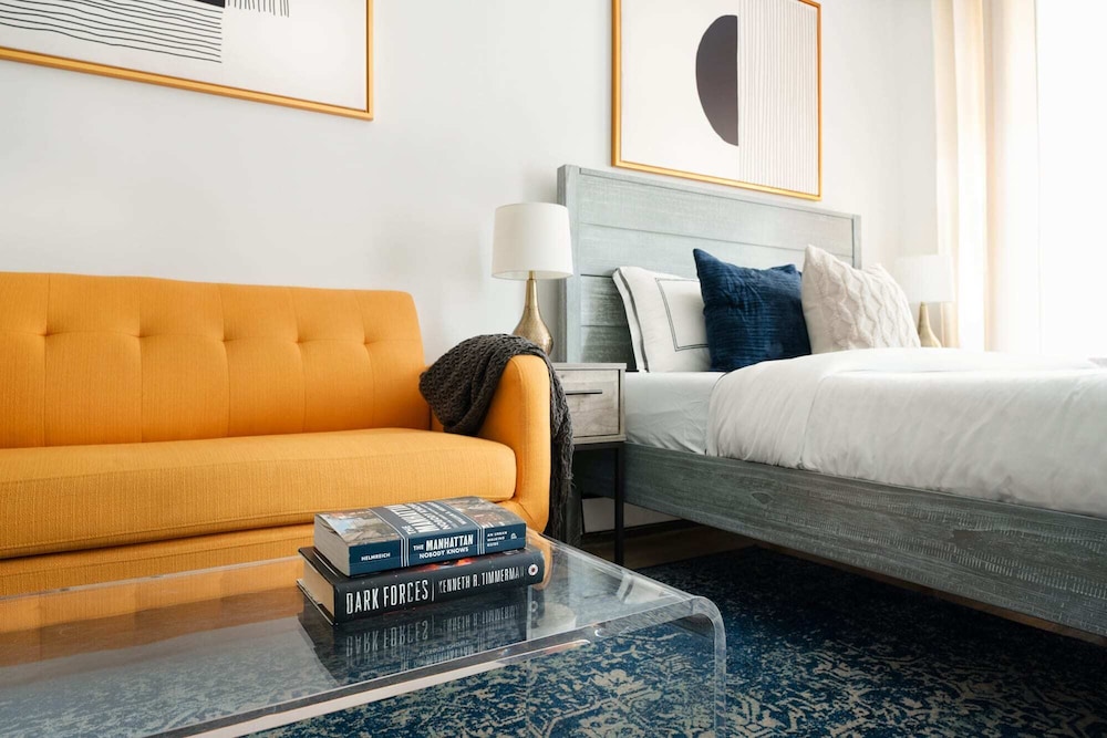 1597 New York Apt