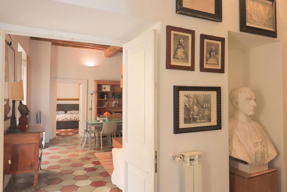 Enchanting 2BR Apt Near Pantheon Vatican
