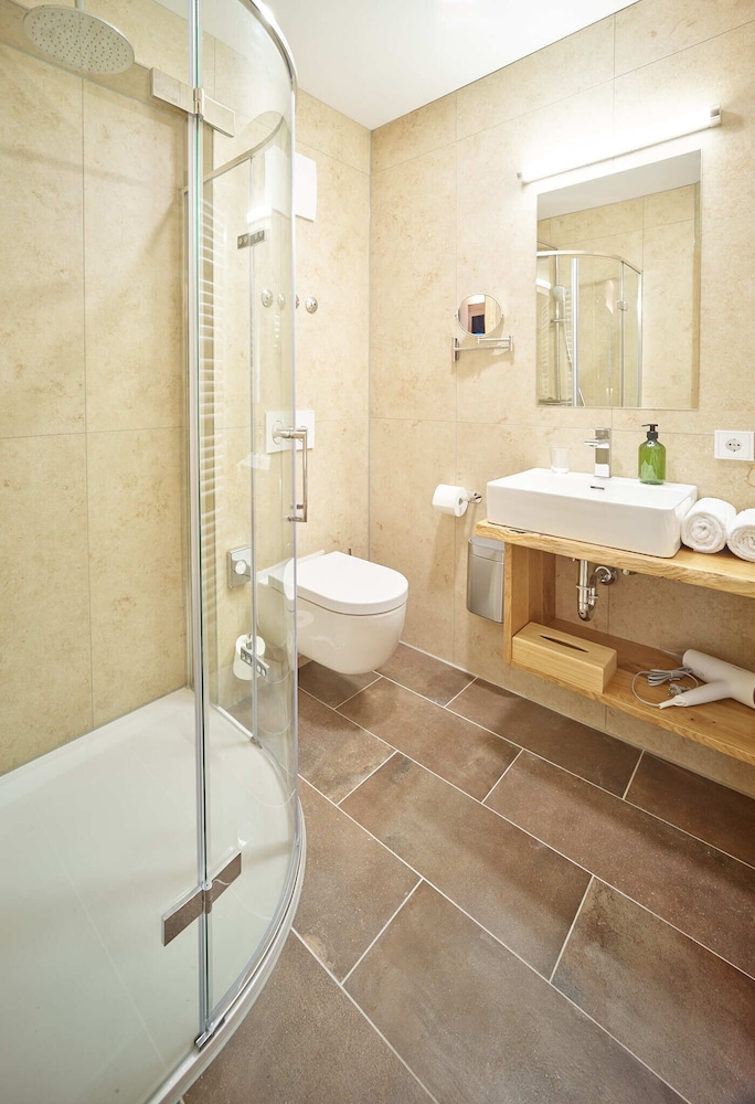 Hotel Wittelsbacher Hof - Property Image 7