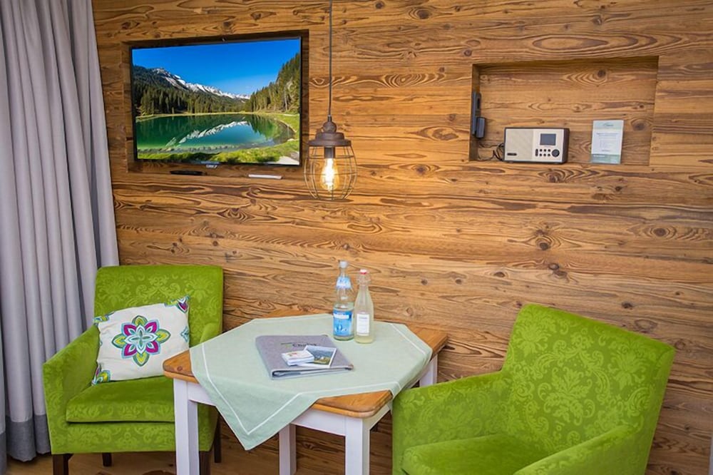 ALP-CHALET Ferienwohnungen Kleinwalsertal