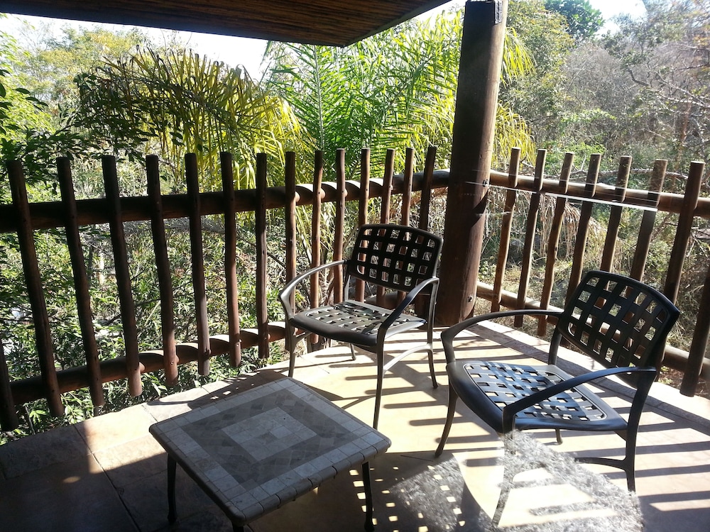 Bundu Lodge