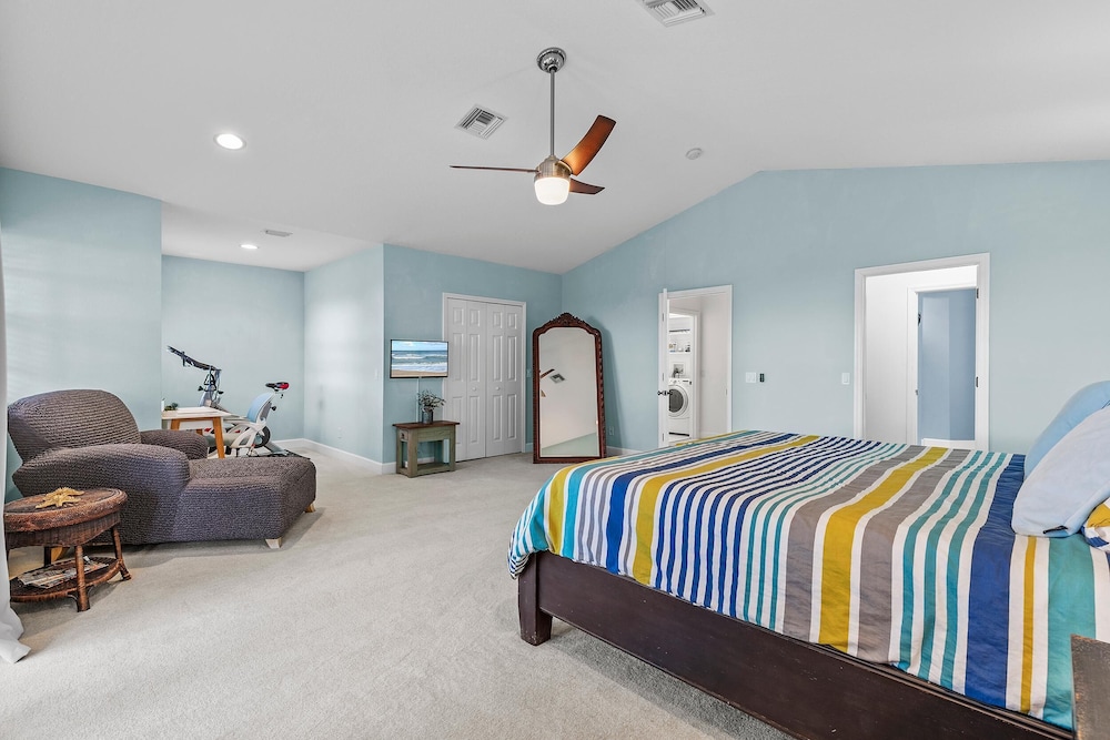 Ocean's Edge