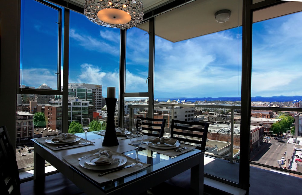 The Juliet by Victoria Royal Vacations
