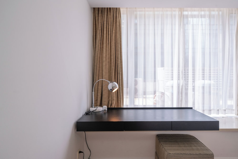 Tyms 3BR 2BA Apt Xujiahui Center