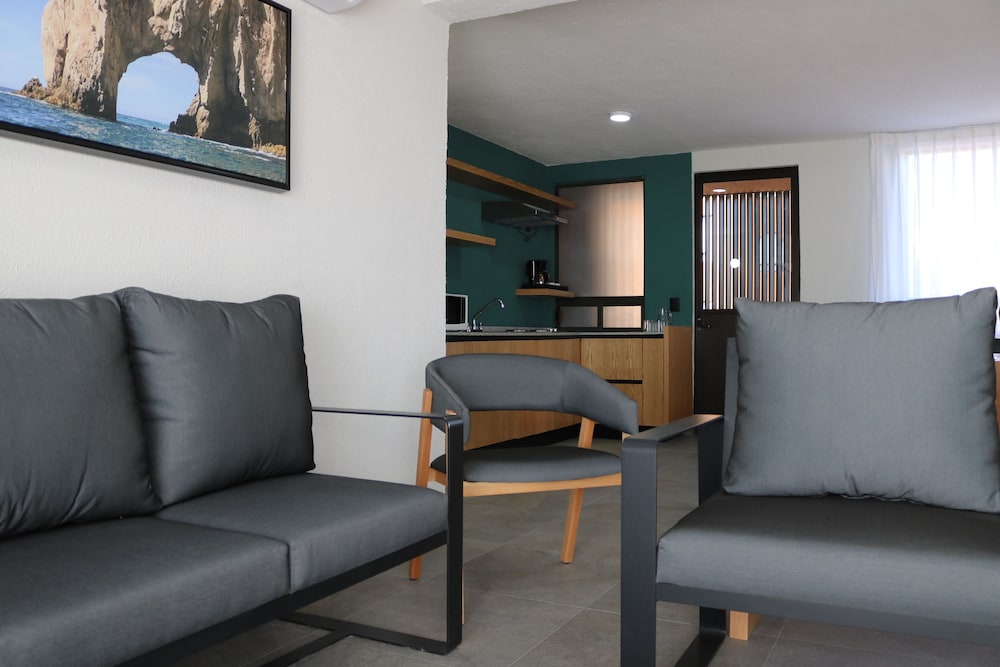 Sunrock Hotel and Suites
