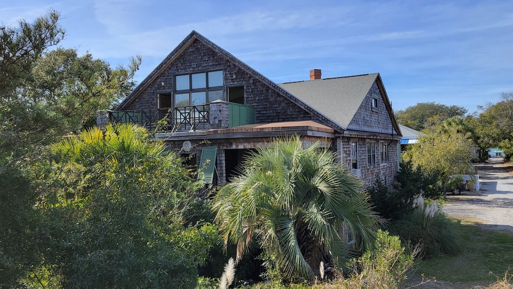 Lollipop II by Tybee Vacation Rentals