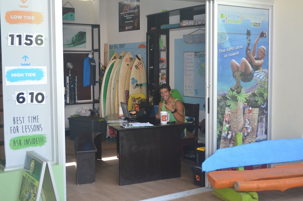 Room2Board Hostel and Surf School