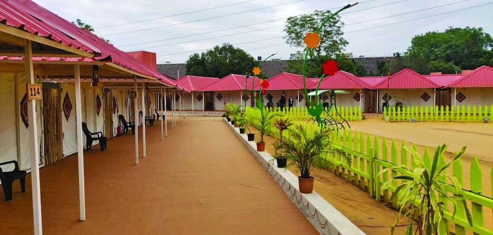 Praveg Tent City Narmada, Statue of Unity