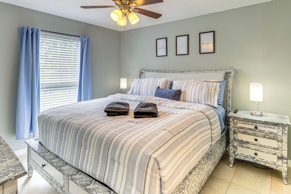 Within 10 Mi of Fort Pierce Beaches! Bright Duplex