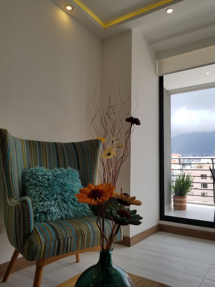 Luxury Residence Suites