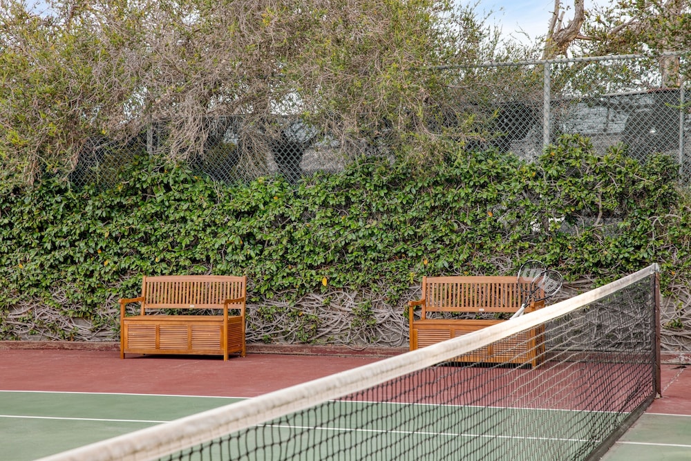 Dume Point by Avantstay Tennis Pool in Malibu
