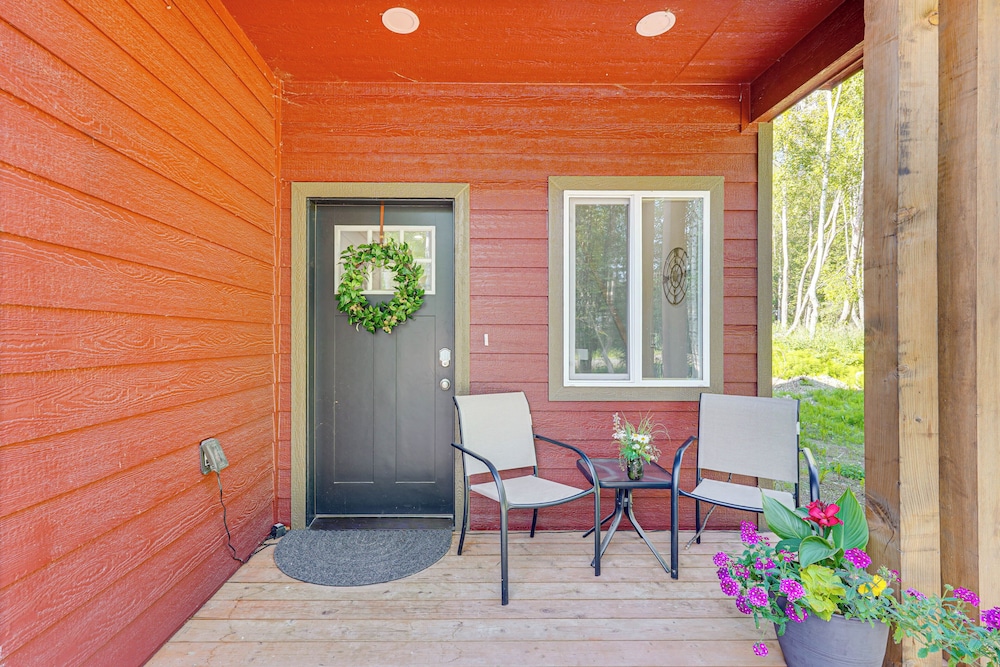 Explore Alaskas Playground: Modern Wasilla Escape
