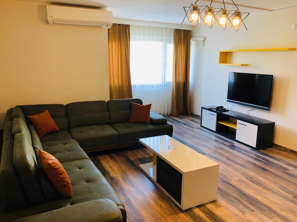 Elite Residence Alsancak - Image 17