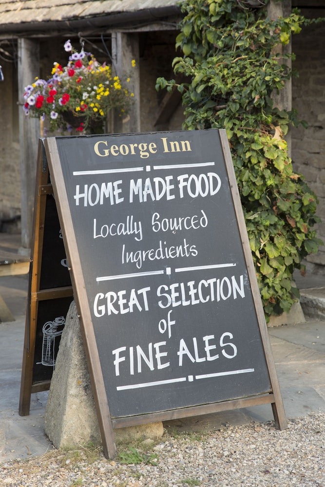 Chippenham Vacations - The George Inn - Property Image 9