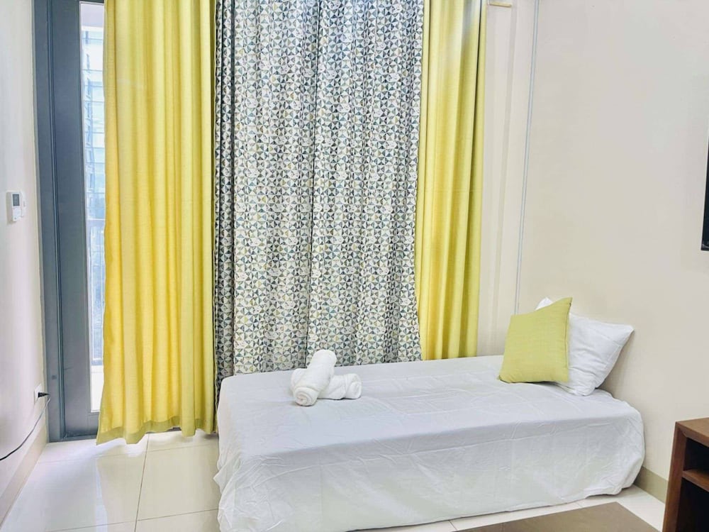 Mactan Newtown Family Suite Room
