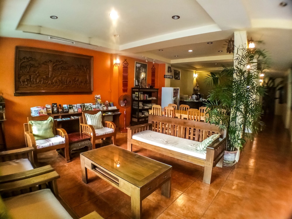 Bautong Lodge Guest House