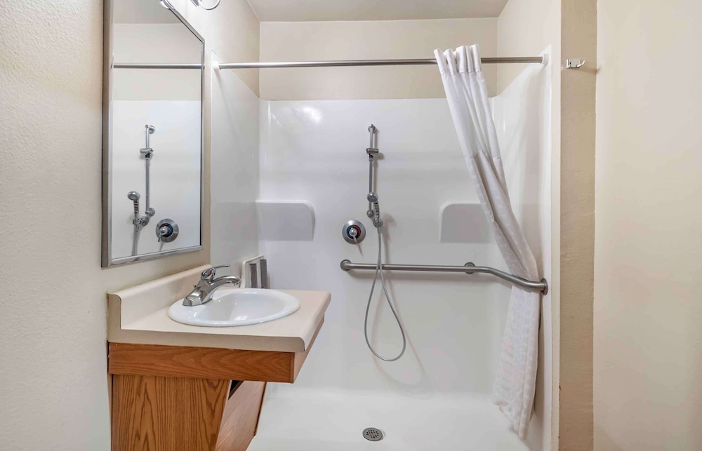 Extended Stay America Select Suites - Laredo