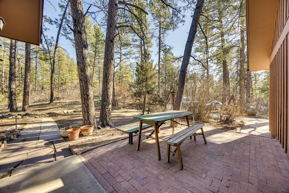 5 Mi to Castlewood Canyon: 'grandma's House'