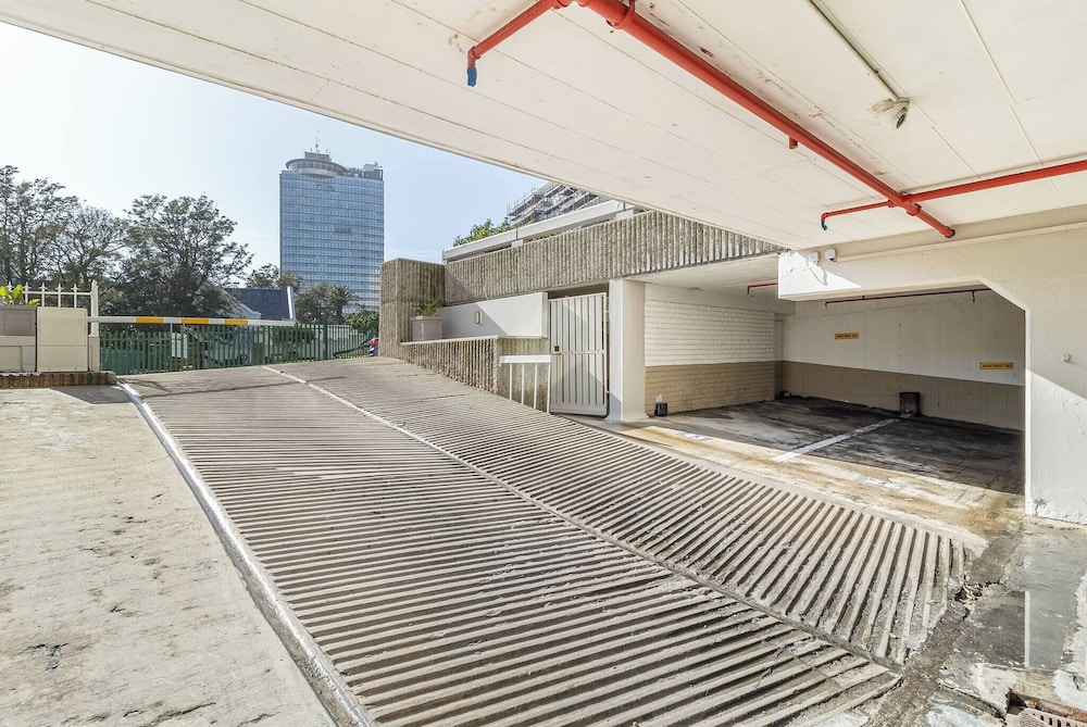 1 Bedroom Apartment, Seapoint, Cape Town