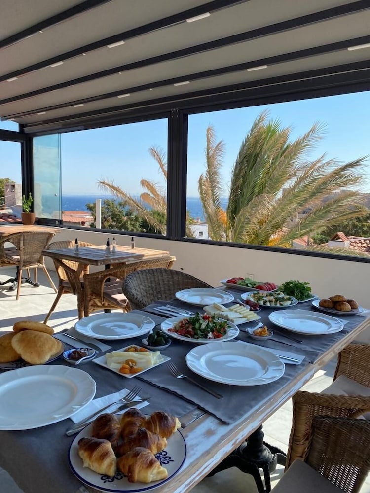 Mon Petit Otel - Image 6