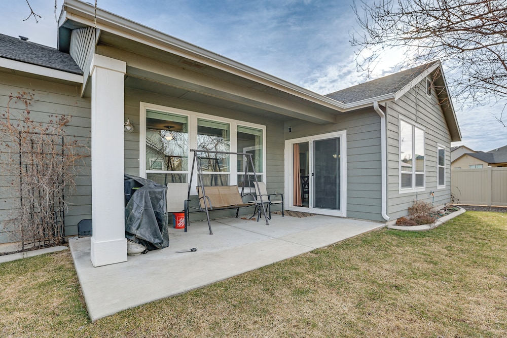 Kuna Group Getaway w/ Patio & Grill