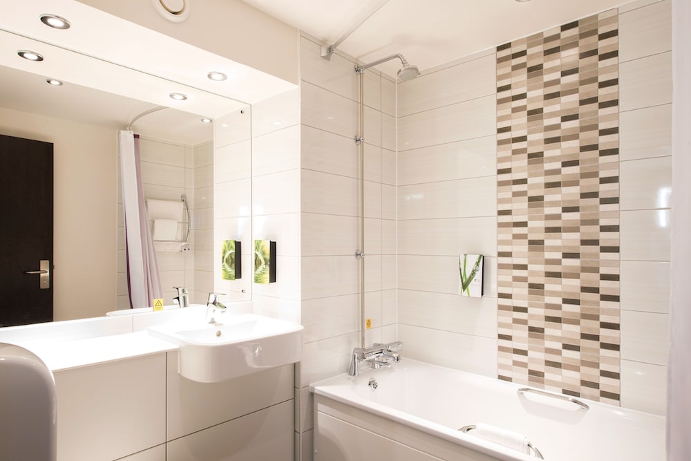 Premier Inn London Kingston Upon Thames 5