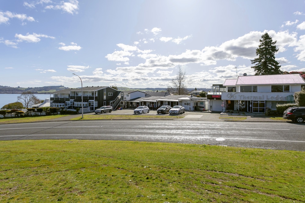 Taupo Thermal Motel & Spa - Adults Only