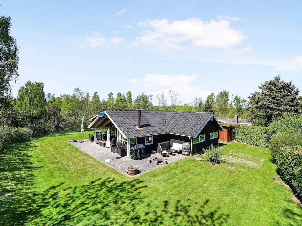 5 Star Holiday Home in Tikob