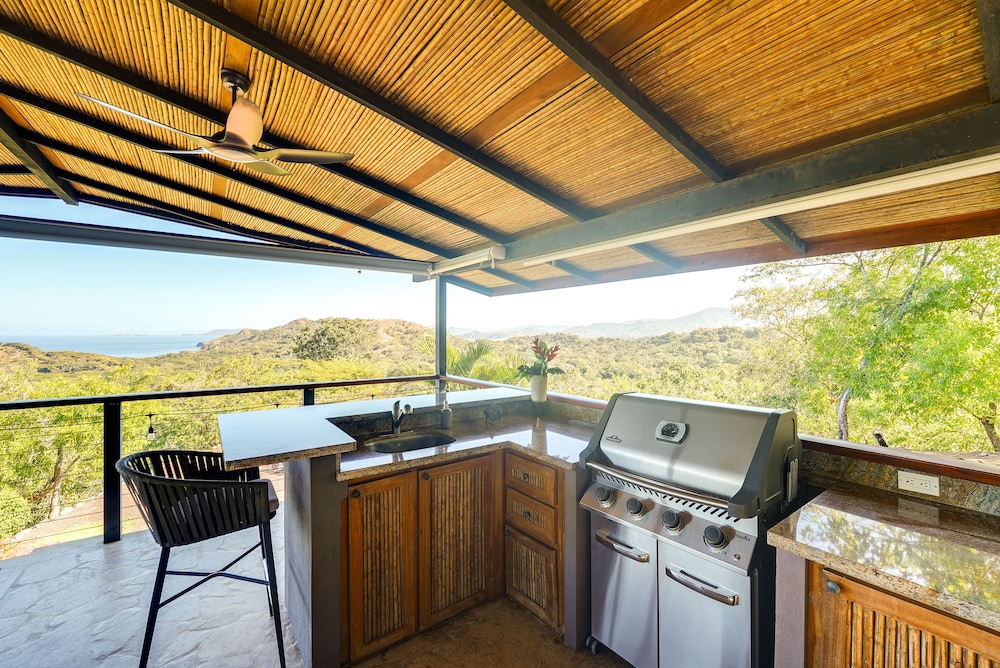 Luxury Home w/ Views & Infinity Pool: Near Beach!