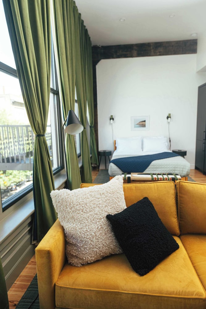 Loft 301 The William - 3rd Ave Views - Carrigans