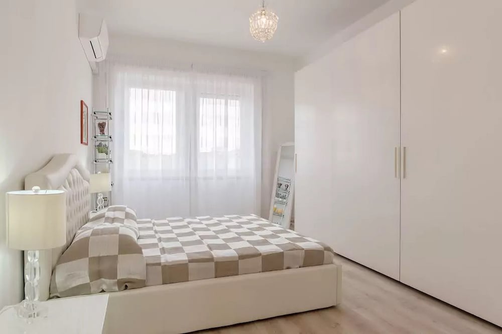 San Pietro Roomy Flat