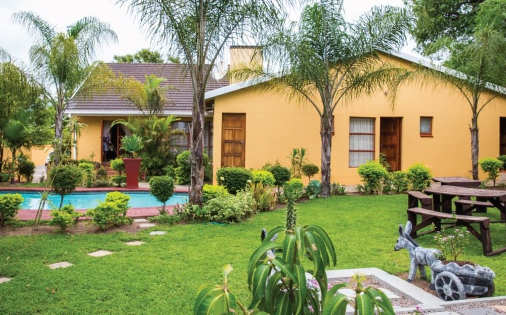 Ekhaya Nelspruit Guest House view 3