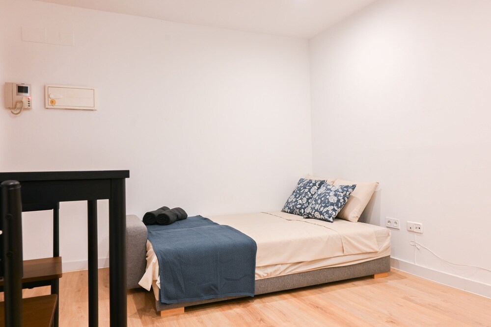 M Slo160 Lindo Estudio en Barrio Justicia