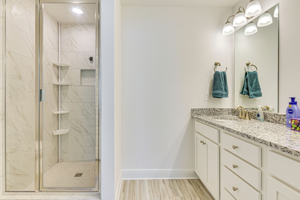 4 Mi to Santa Rosa Golf & Beach Club: Modern Home