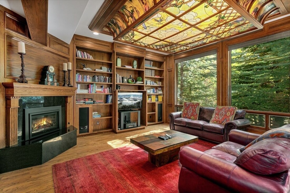 3135 Thistle - 7 Bedroom Private Home 7 Home