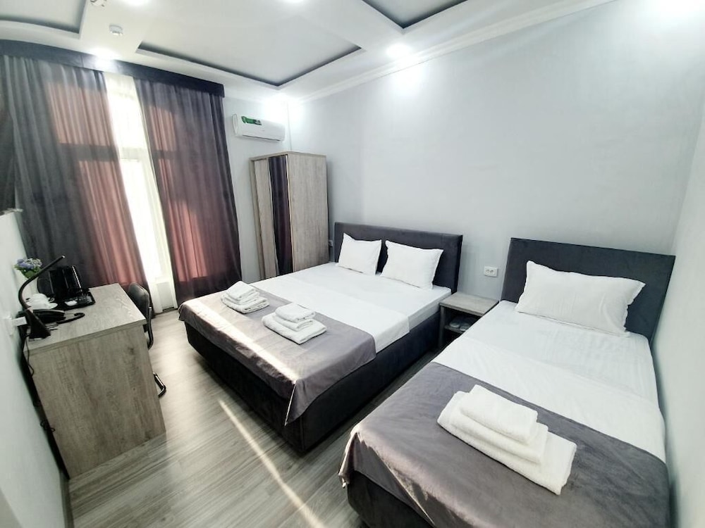 Shosh Boutique Hotel