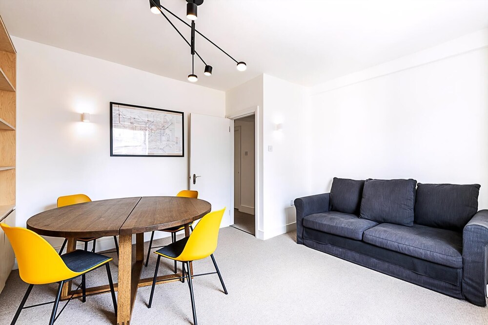 Stylish East London Flat Near Spitalfields Market