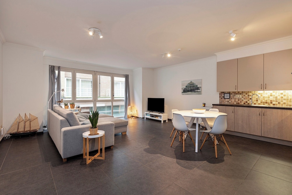 De Koetsier Apartment In Blankenberge